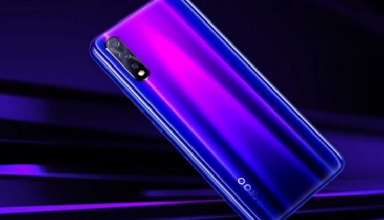 Spesifikasi iQOO 8 dan 8 Pro